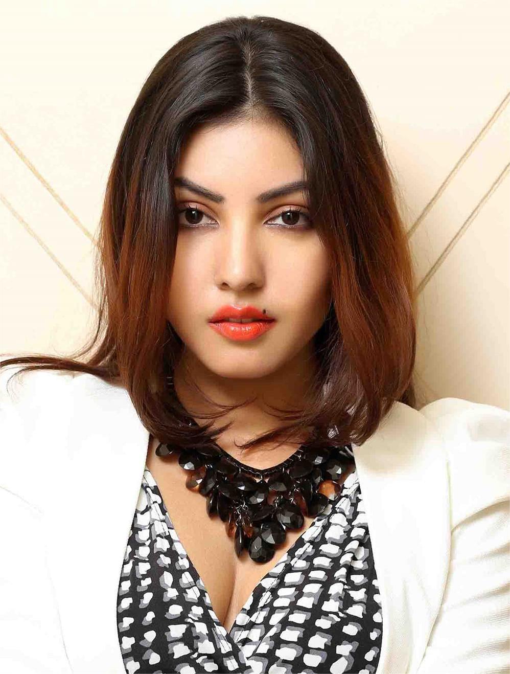komal jha